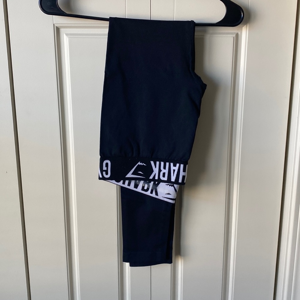 Black GymShark Leggings EEEUC